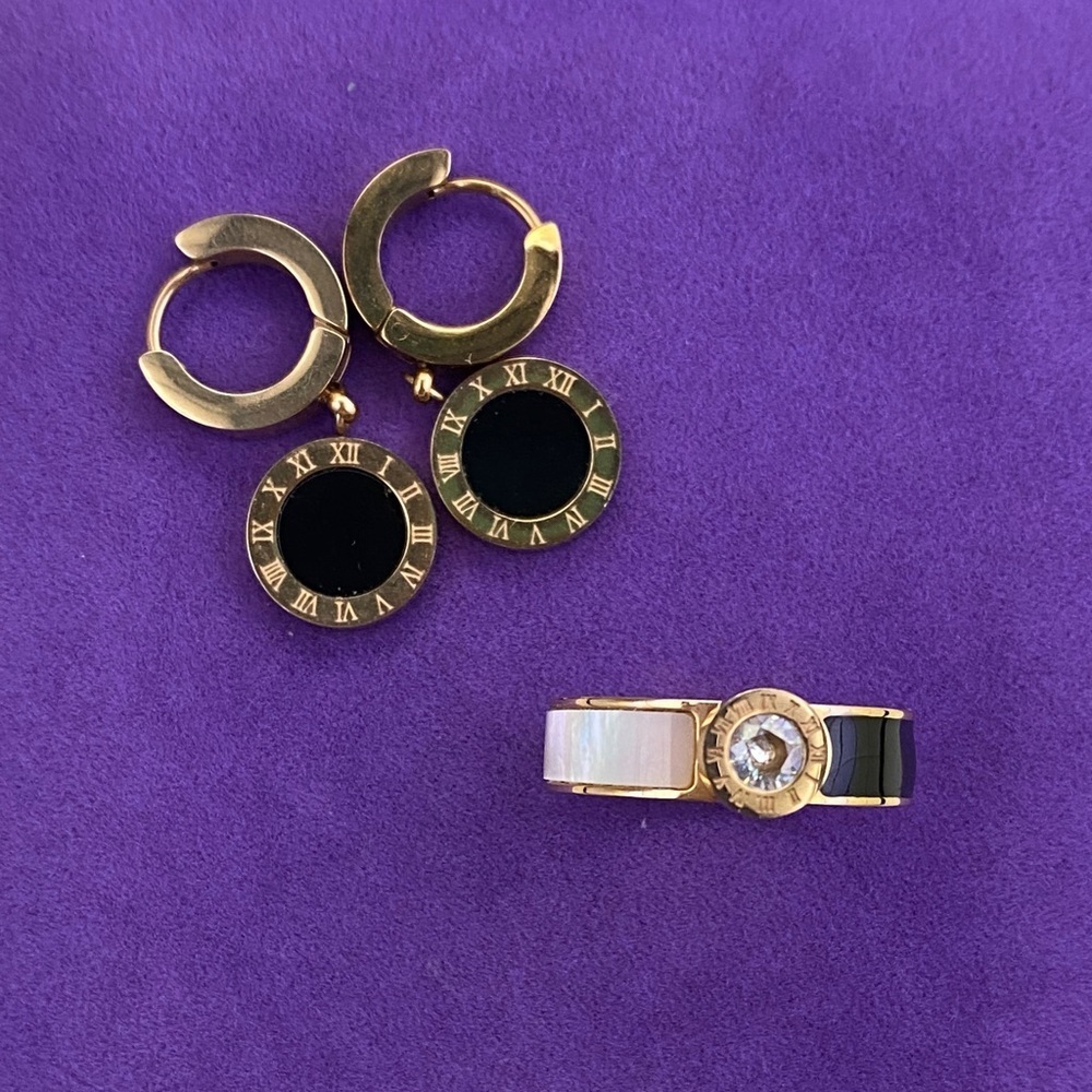 💛 18k Gold Plated Stainless Steel Roman Numeral Earrings and Ring Set
